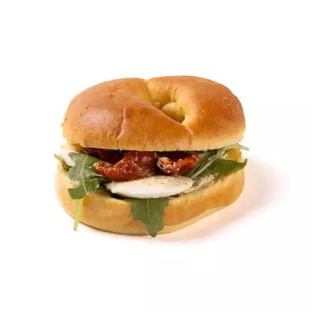 Tomaatti-mozzarella bagel - Kokoukset ja Catering - 1052 - 1