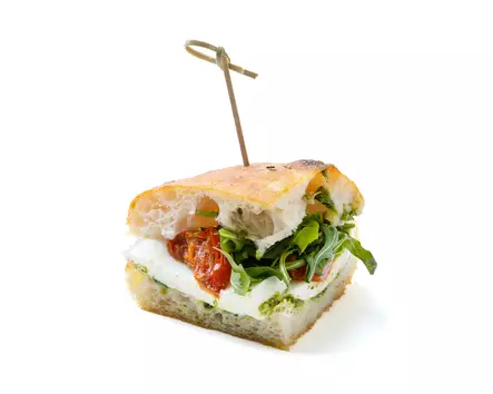 T=C3=A4ytetty focaccia - Kokoukset ja Catering - 1213 - 1