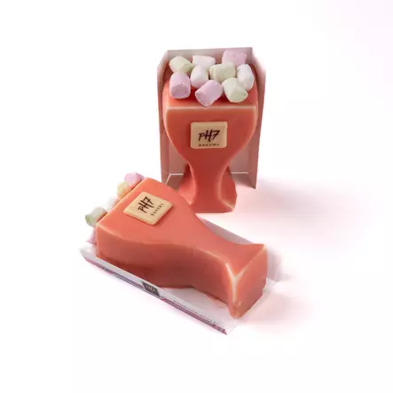 Mansikkainen vappuleivos - Leivokset - 443 - 2