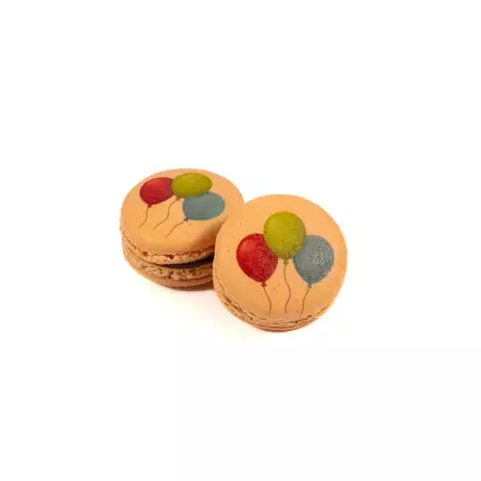 Passionmacaron ilmapallokuviolla - Macarons ja pikkumakeat - 1747 - 1